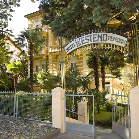 Hotel Villa Westend-3