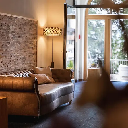 Waldhotel Arosa-2