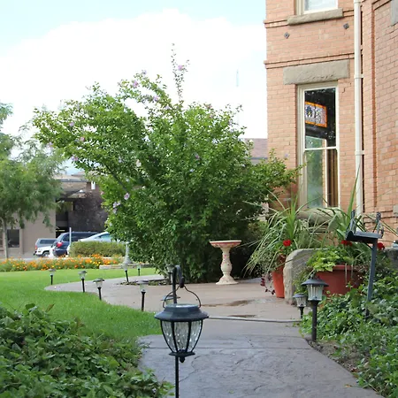Hines Mansion-2