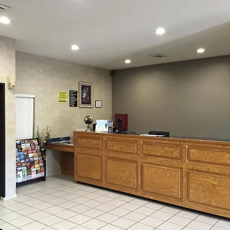 Super 8 By Wyndham Bastrop Tx-2