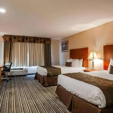 Best Western Plus Twin View Inn & Suites-2