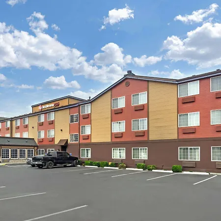 Best Western Plus Yakima Hotel-2