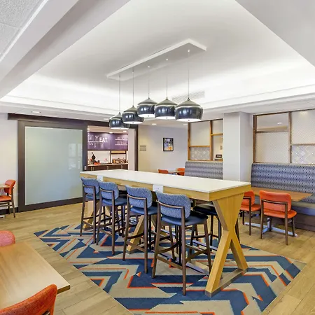 Hampton Inn Mebane-3