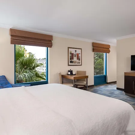 Hampton Inn Charleston North-3