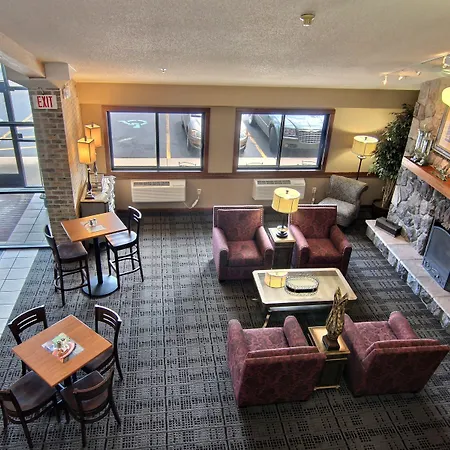 Blossom Hotel & Suites Traverse City-2