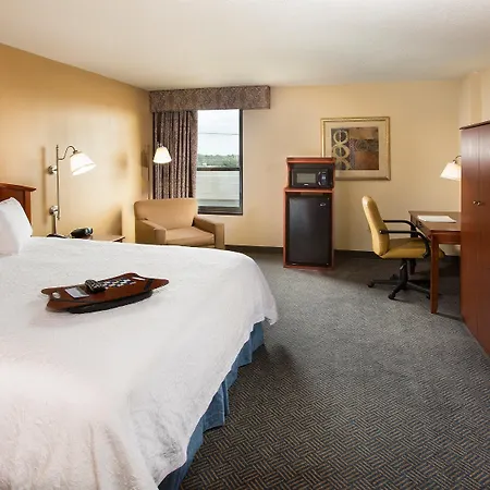 Hampton Inn Metairie-3