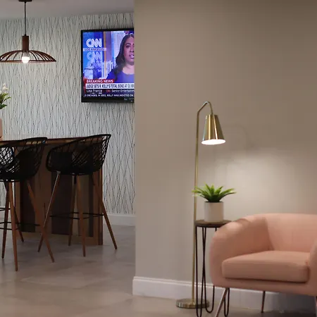 Arya Inn And Suites-2