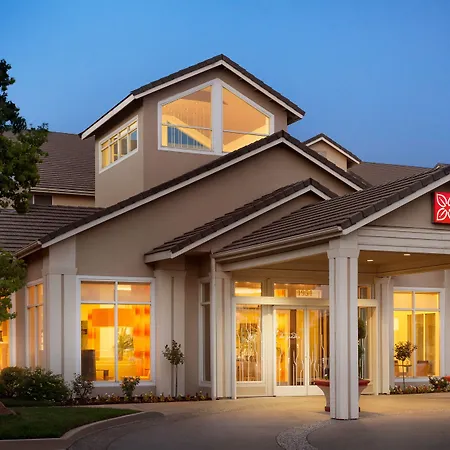 Hilton Garden Inn Roseville-3