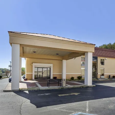 Quality Inn Near Martinsville Speedway-3