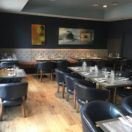 Hotel Arts Kensington-3