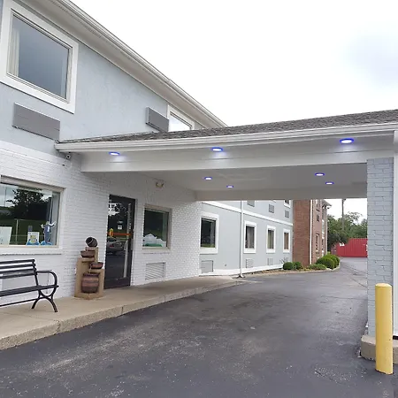 Super 8 By Wyndham Lexington Hamburg Area-3