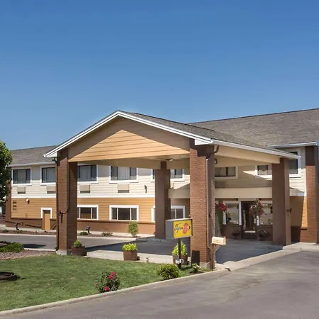 Super 8 By Wyndham Baker City-3