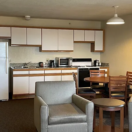 Quality Inn Petoskey-3