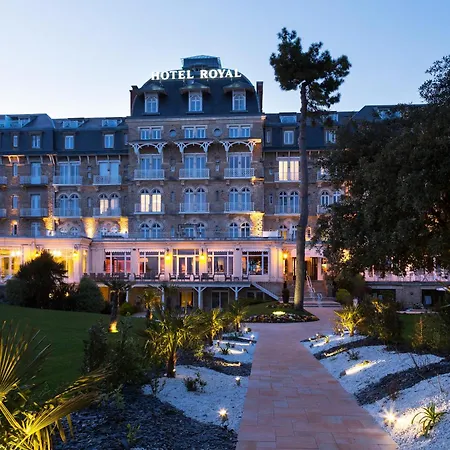 Hôtel Barrière Le Royal La Baule-2