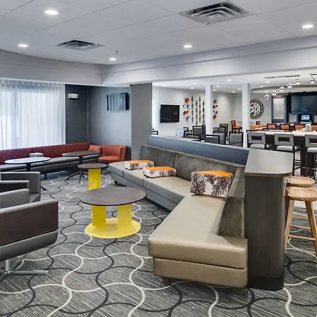 Springhill Suites Milford-2