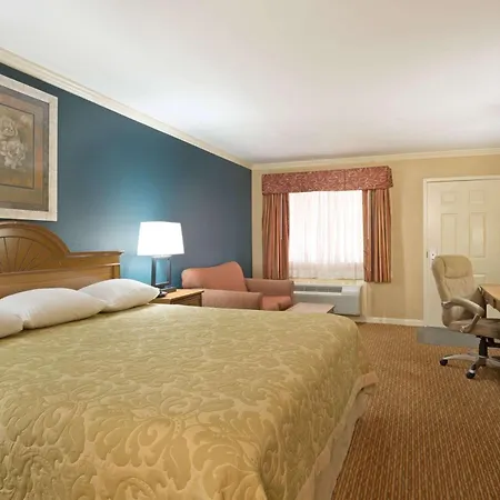 Super 8 By Wyndham Covington-2