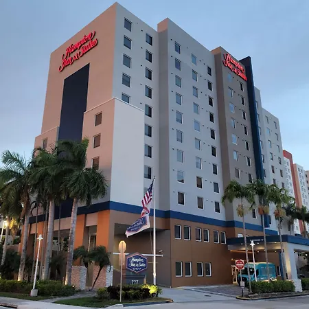 Hampton Inn & Suites Miami Airport South/Blue Lagoon-3