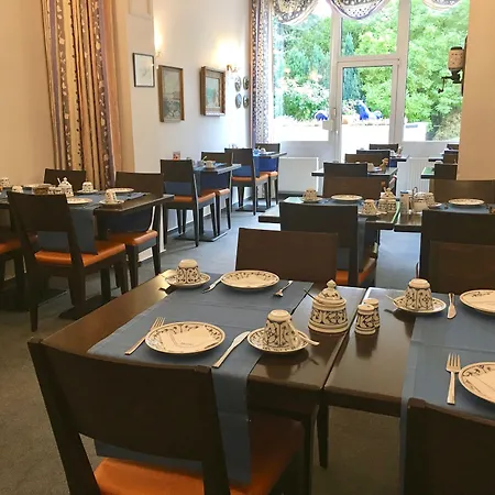 Hotel Am Hohenzollernplatz-2