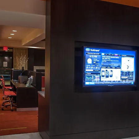 Courtyard By Marriott Lakeland-3