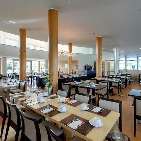 Tryp By Wyndham Porto Expo Hotel-3
