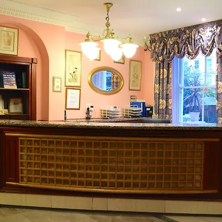 Pembridge Palace Hotel-2