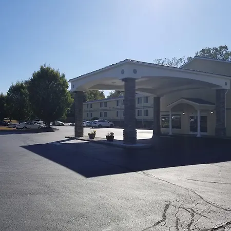 Quality Inn & Suites Danbury Near University-3
