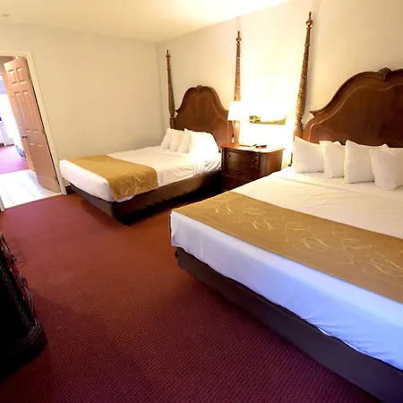 Crown Choice Inn & Suites Lakeview And Waterpark-2