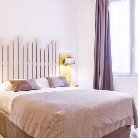 Hotel Des Arts-2