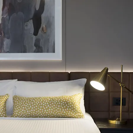 Vibe Hotel Sydney-2