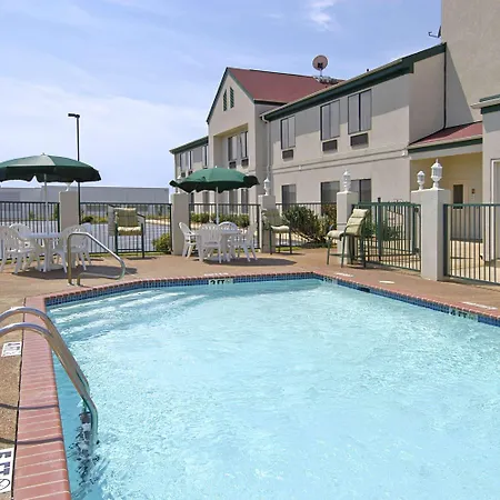 Super 8 By Wyndham Southaven-3