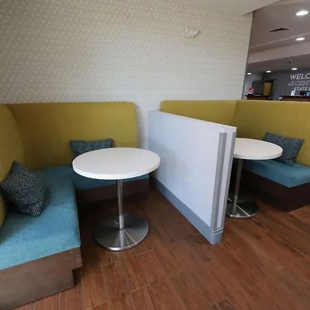 Hampton Inn Hutchinson-3