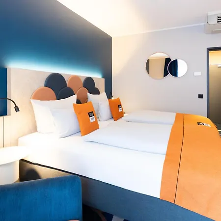 Holiday Inn - the niu, Stream Mönchengladbach by IHG-3