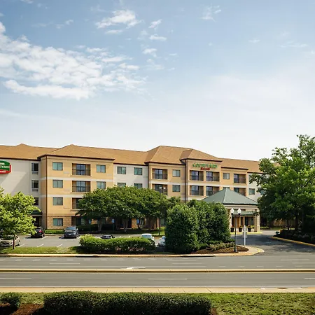 Courtyard By Marriott Springfield-3