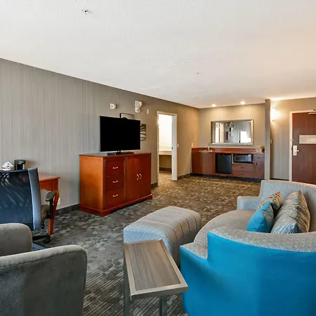 Courtyard By Marriott Springfield-2