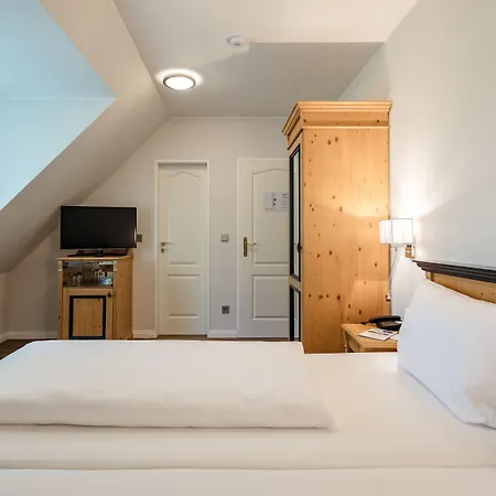 Hotel Zum Zeppelin Hamburg-3