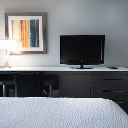 Fairfield Inn & Suites Atlanta Airport North-2