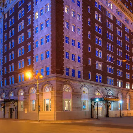 Doubletree By Hilton Utica-3