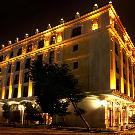 Deluxe Golden Horn Sultanahmet Hotel-2
