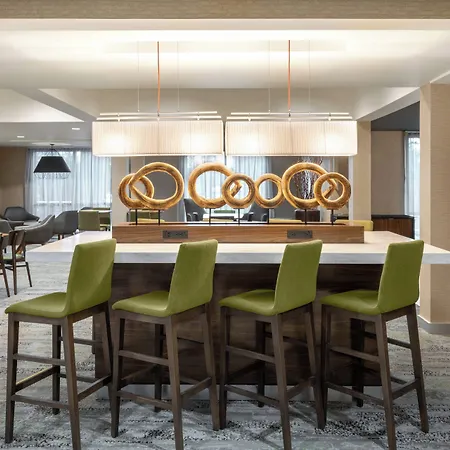 Courtyard By Marriott Reno-3