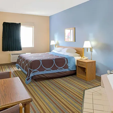 Super 8 By Wyndham Pontoon Beach Il/St. Louis Mo Area-3