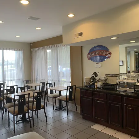 Baymont By Wyndham Cave City-3