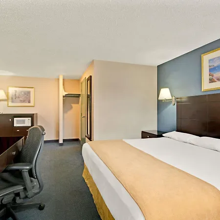 Super 8 By Wyndham Milford/New Haven-3