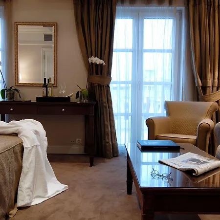 Hera Hotel-3
