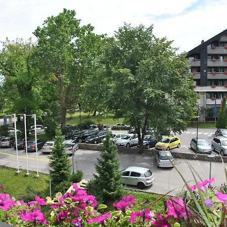 Hotel Kompas-3