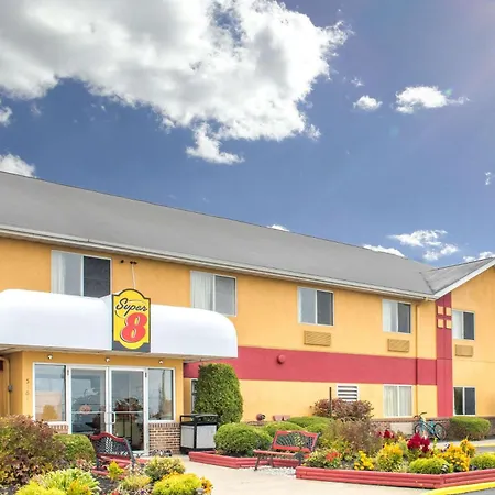 Super 8 By Wyndham Medina-3