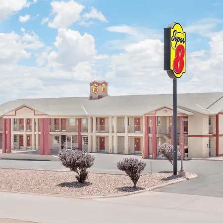 Super 8 By Wyndham Van Horn-3