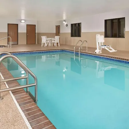 Super 8 By Wyndham Sioux Falls-3