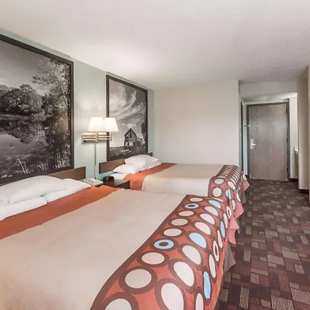 Super 8 By Wyndham Luverne-2