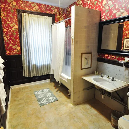 Beacon Inn 1087-2