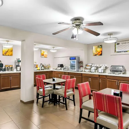 Comfort Inn Red Horse Frederick-3